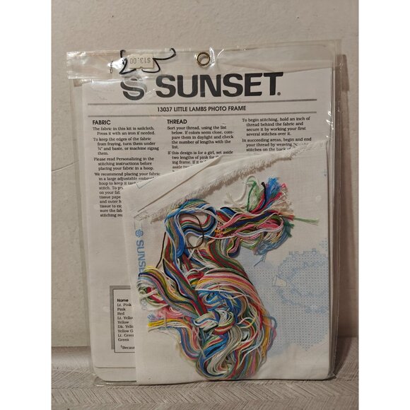 Vintage Sunset BabyHugs Little Lambs Photo Frame Stamped Cross Stitch Kit 13037 - Picture 4 of 4